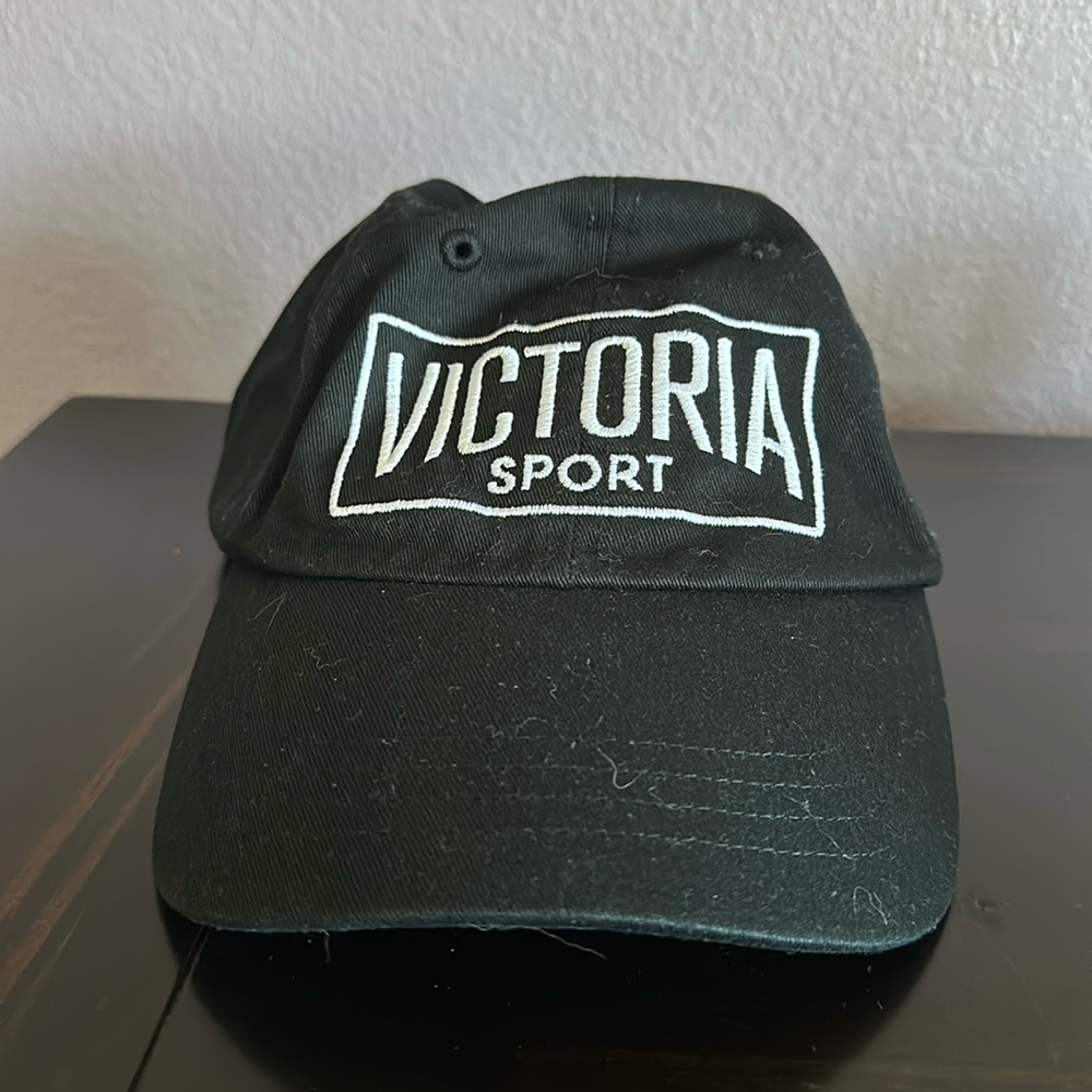 Black Victoria Sport Hat